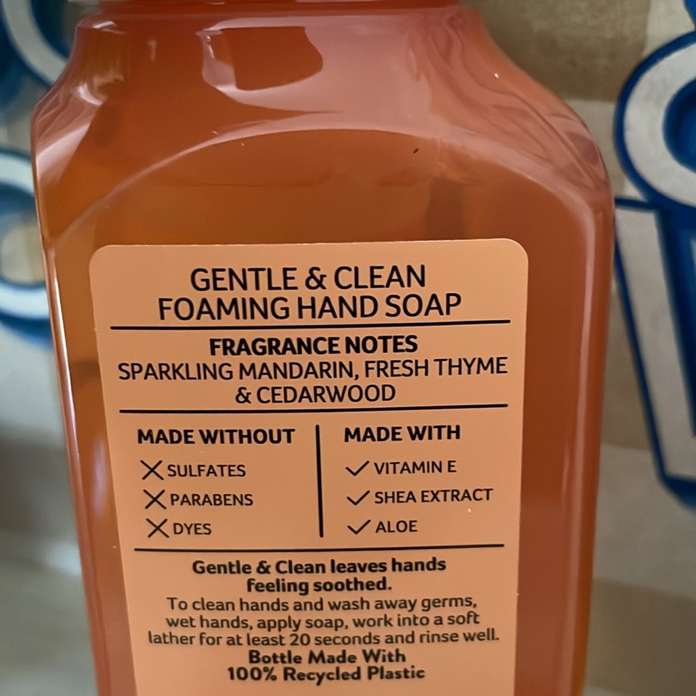 Bath & Body Works Foaming Handsoap Bundle - Picture 3 of 8